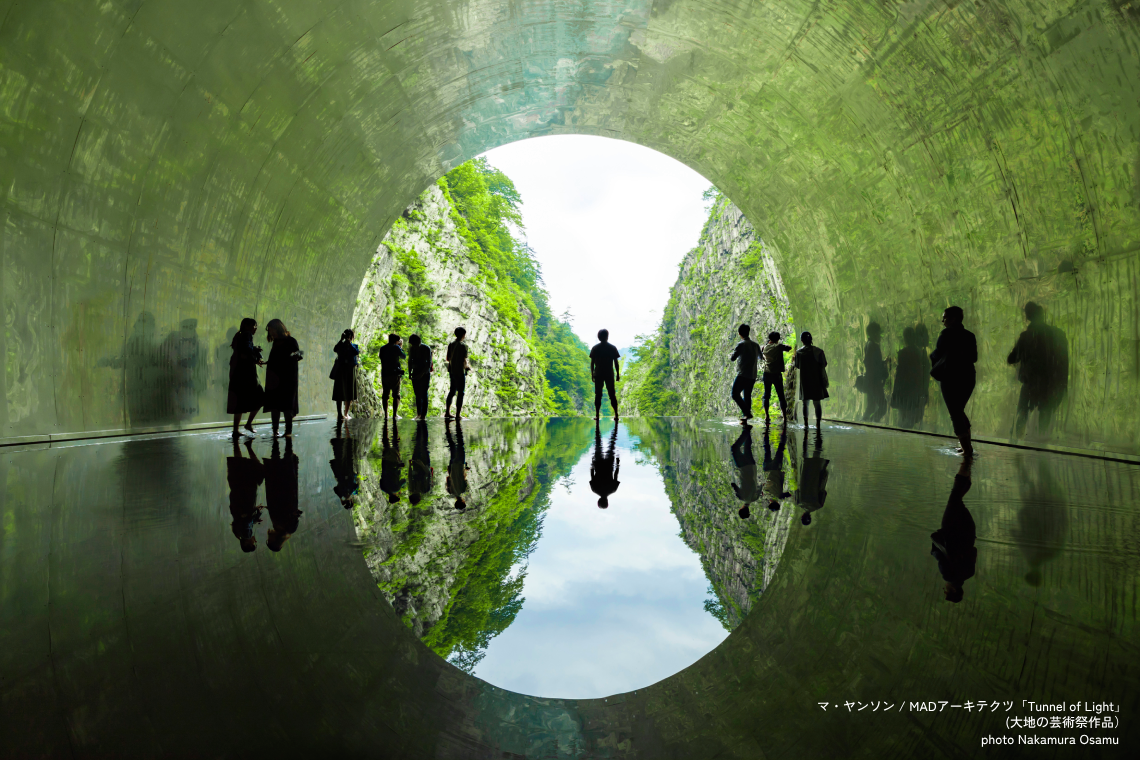 マ・ヤンソン MADアーキテクツ「Tunnel of Light」photo Nakamura Osamu (1)